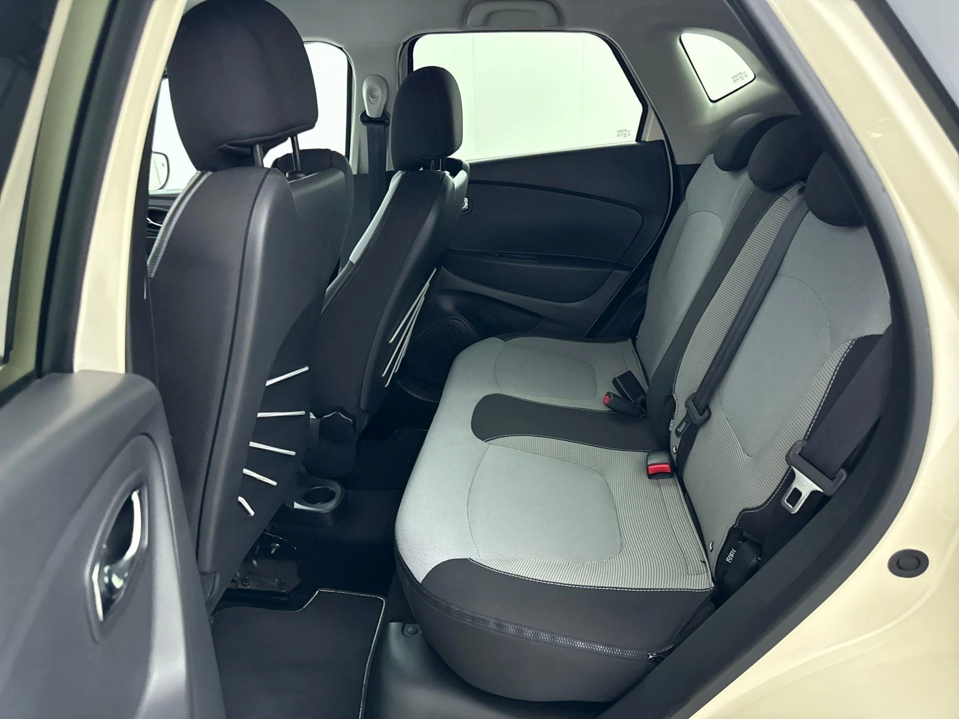 Renault Captur 1.2 TCe Dynamique 120PK