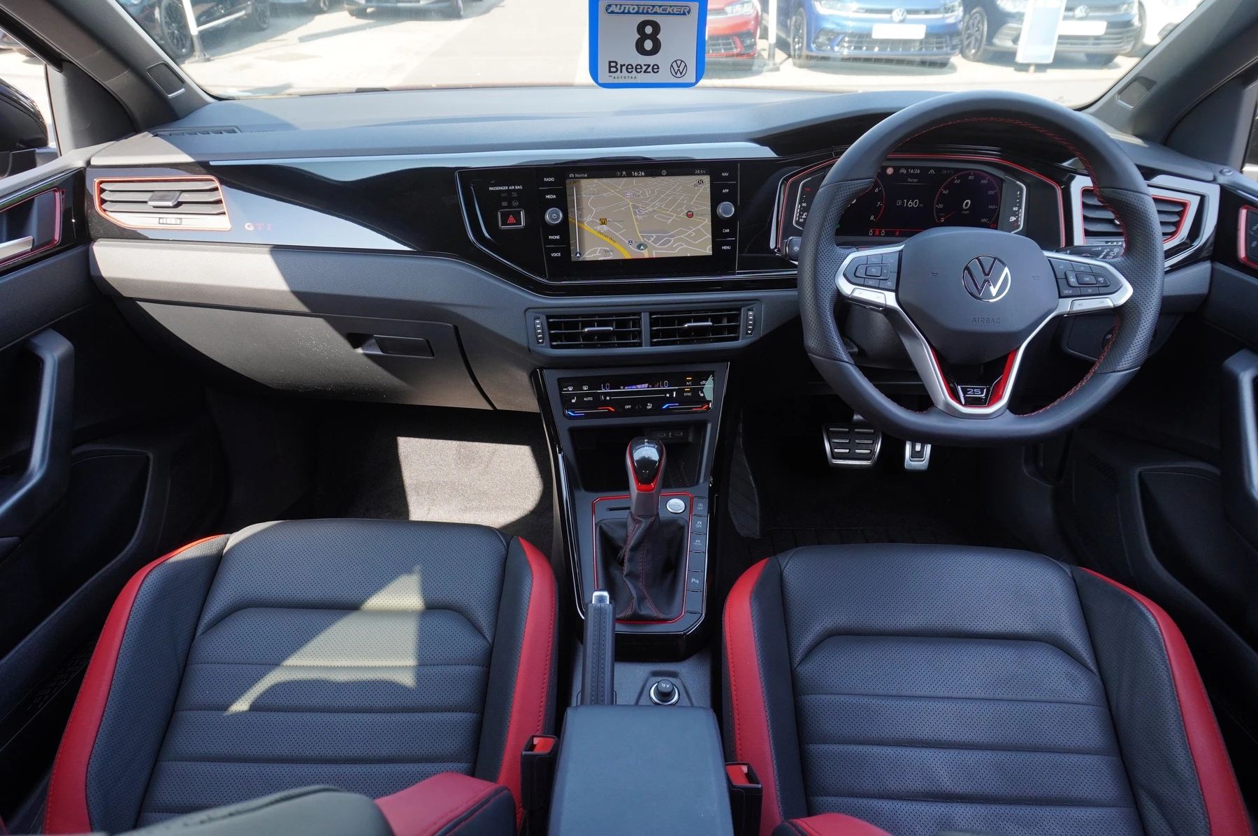 Volkswagen-Polo-image-7