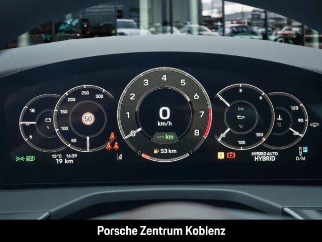 Porsche Panamera 4 E-Hybrid -