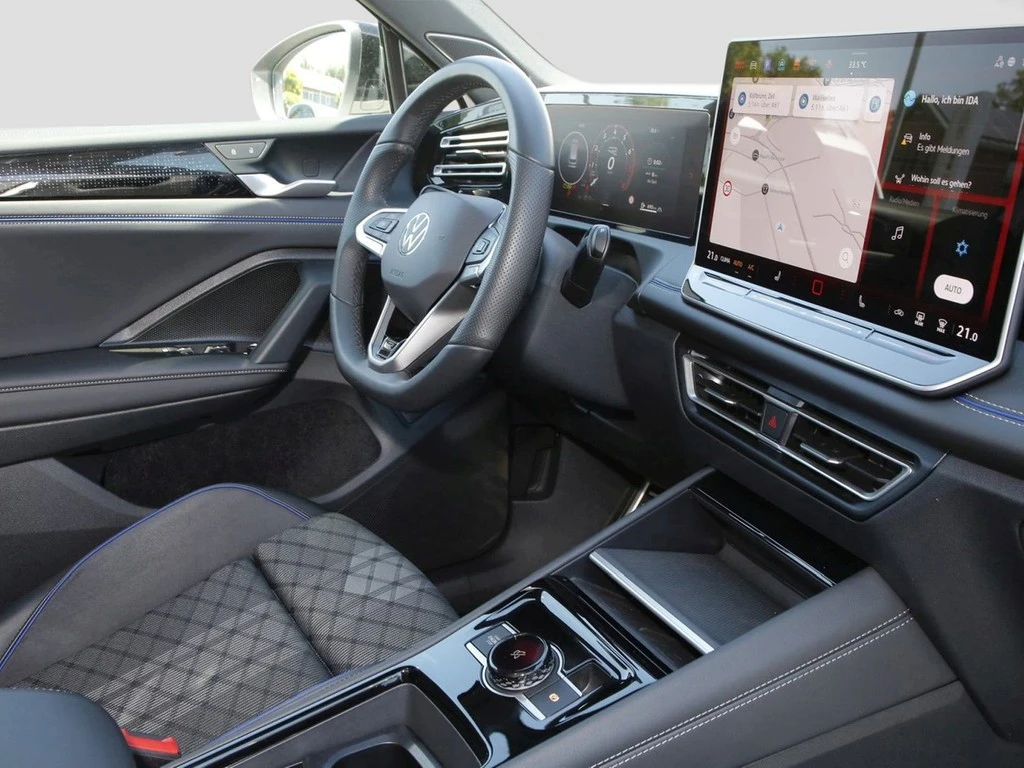 Volkswagen-Tiguan-image-8