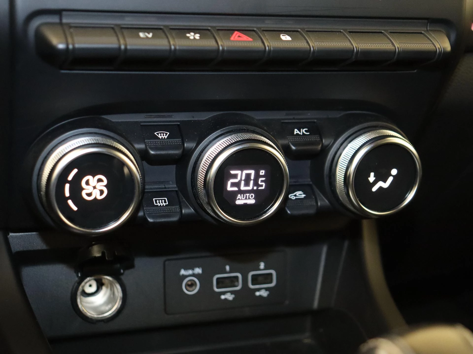 Renault-Arkana-image-22