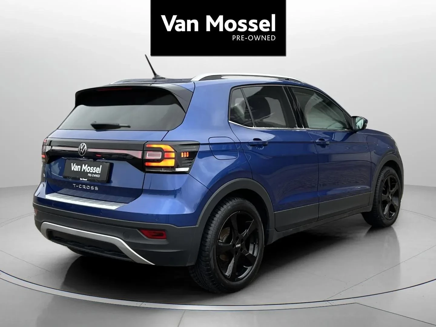 Volkswagen-T-Cross-image-4