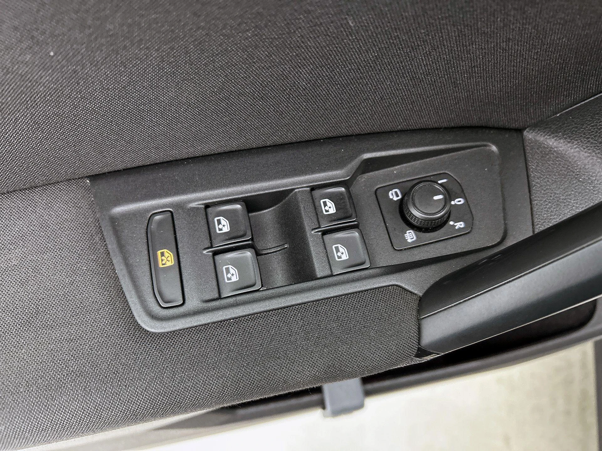 Volkswagen-Tiguan-image-45