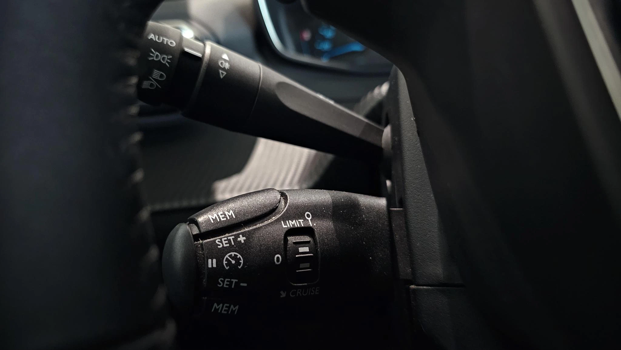Peugeot-e-2008-image-17