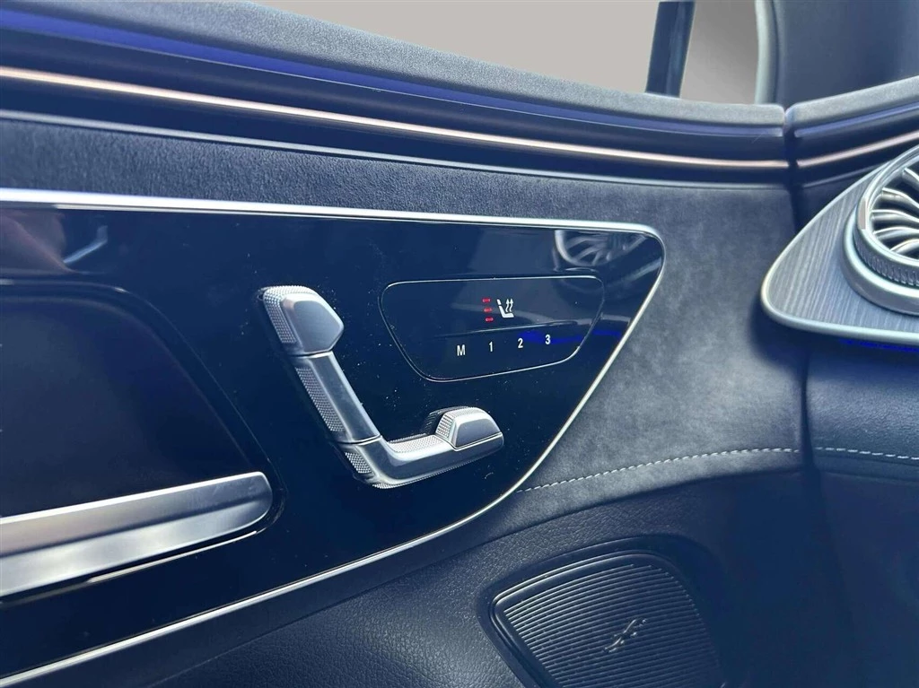 Mercedes-Benz-EQE-image-9