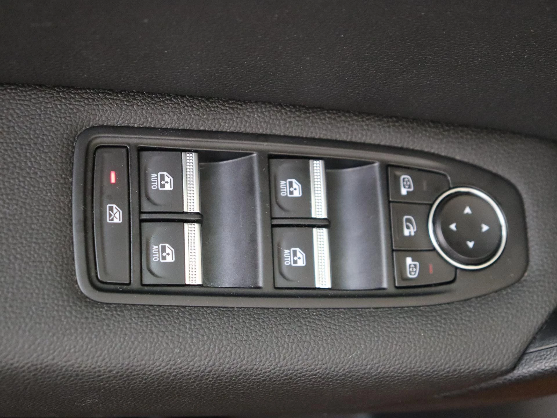 Renault-Captur-image-23