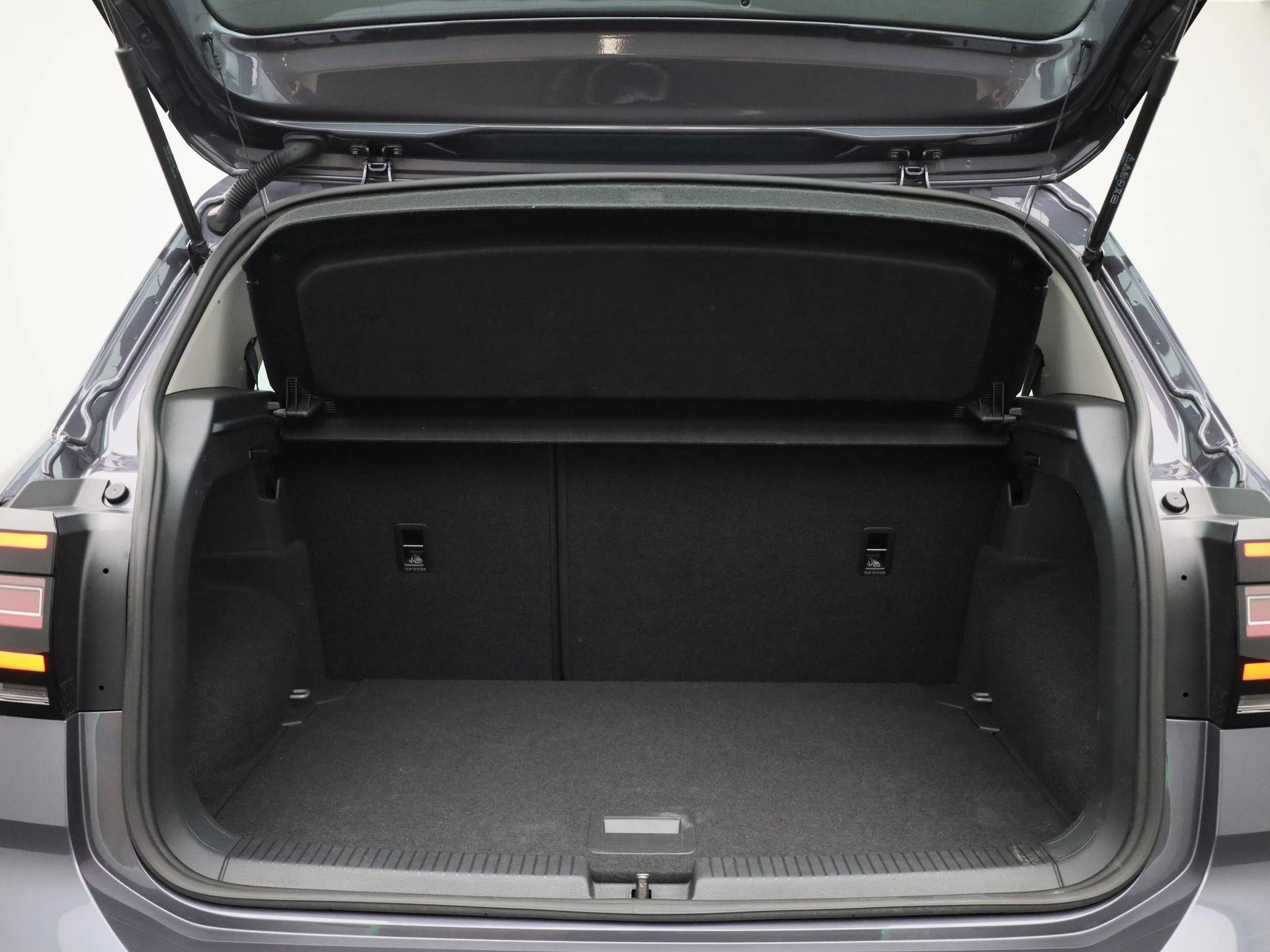 Volkswagen-T-Cross-image-13