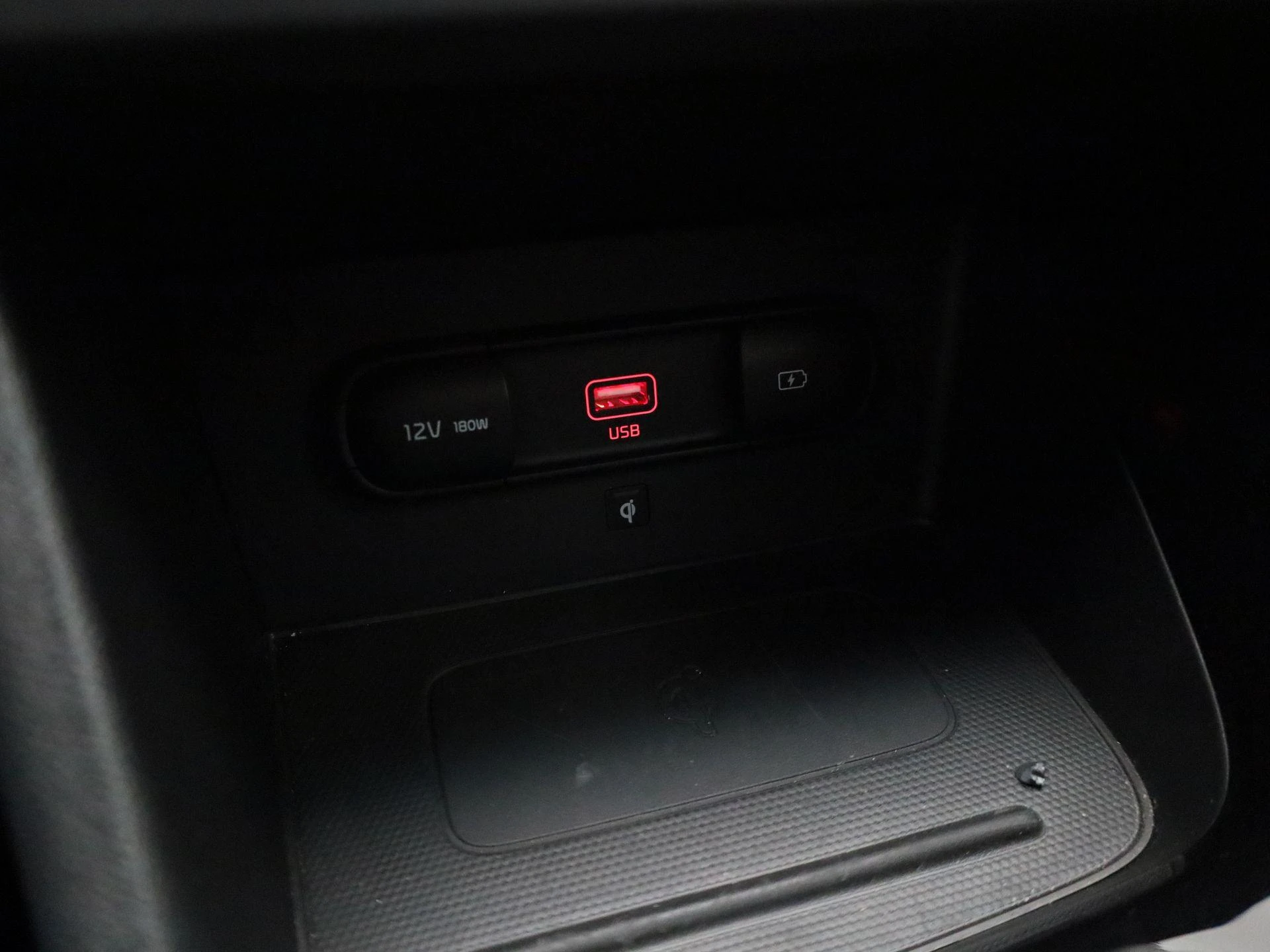 Kia-Niro-image-23