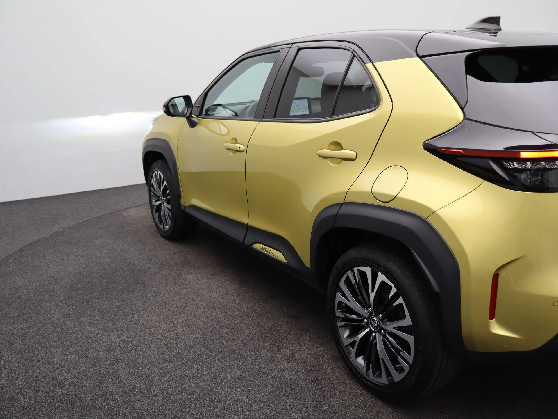 Toyota-Yaris Cross-image-30
