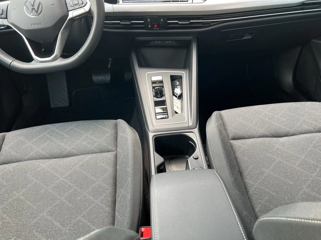 Volkswagen Golf VIII Variant 2.0 TDI DSG Life *Navi*LED*APP