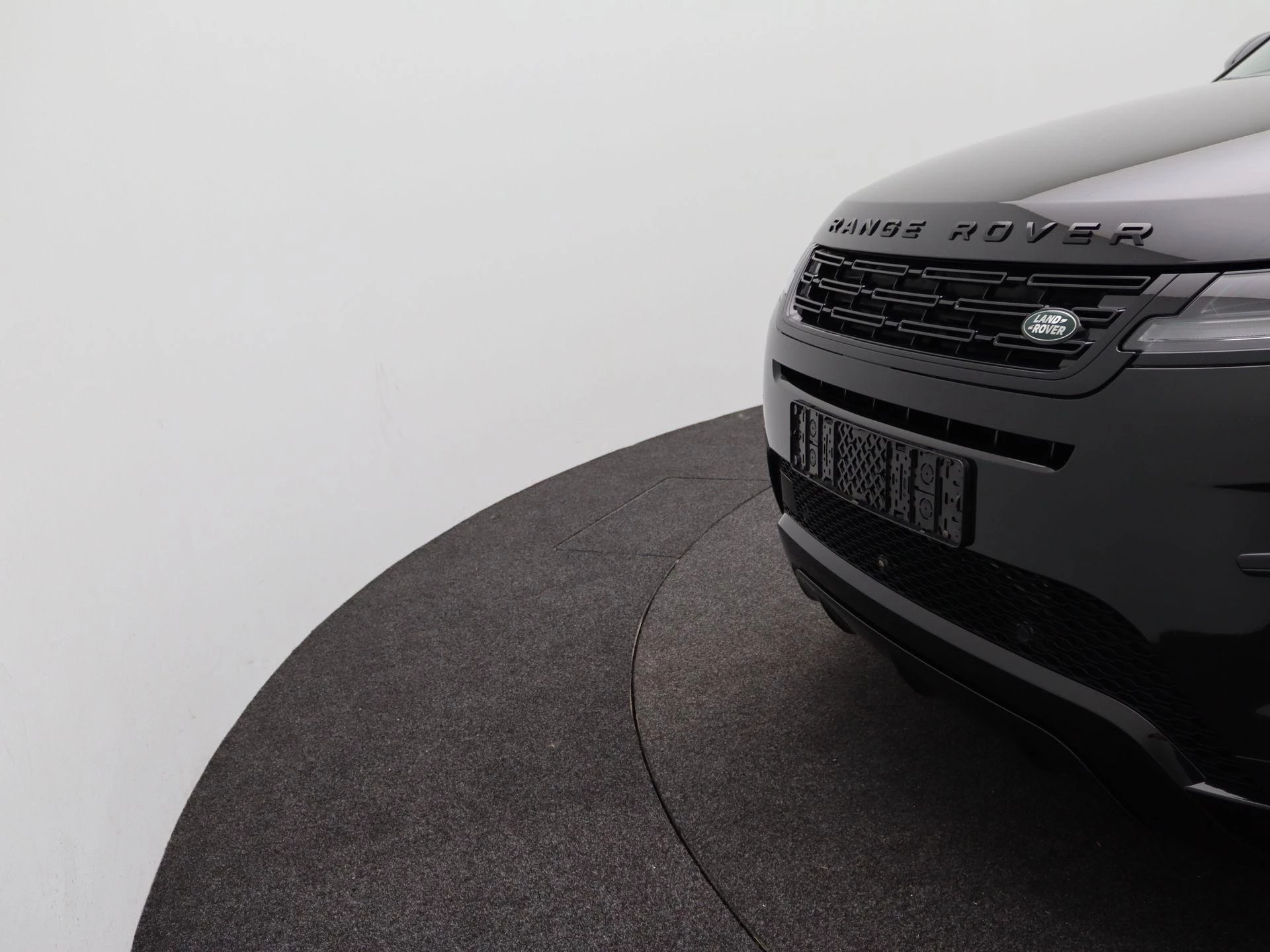 Land Rover-Range Rover Evoque-image-40