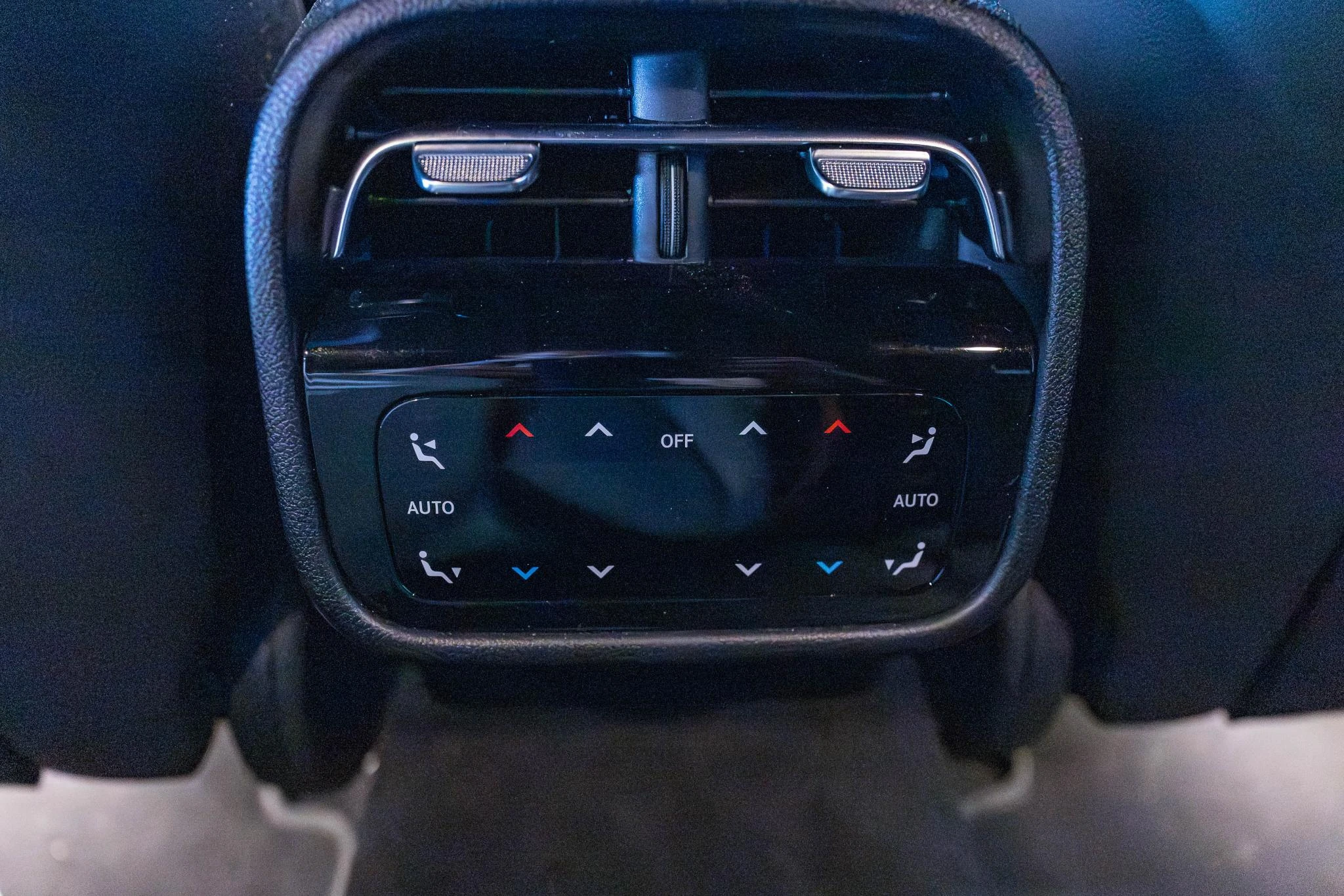 Mercedes-Benz-E-Klasse-image-18