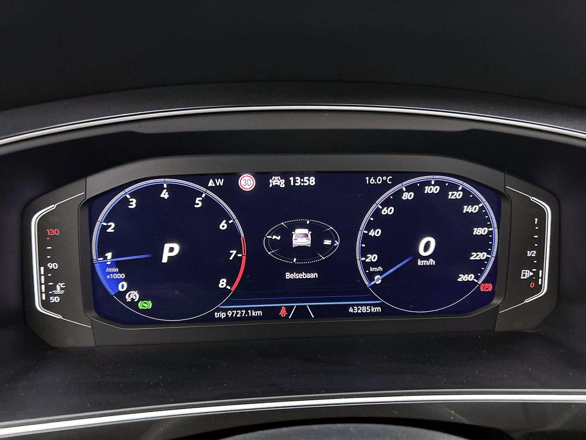 Volkswagen-Tiguan-image-17