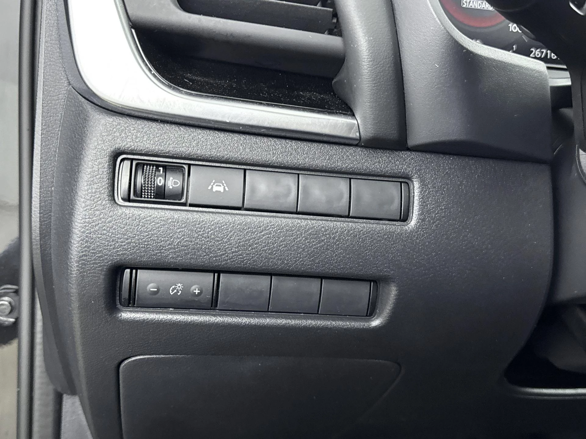 Nissan-QASHQAI-image-23