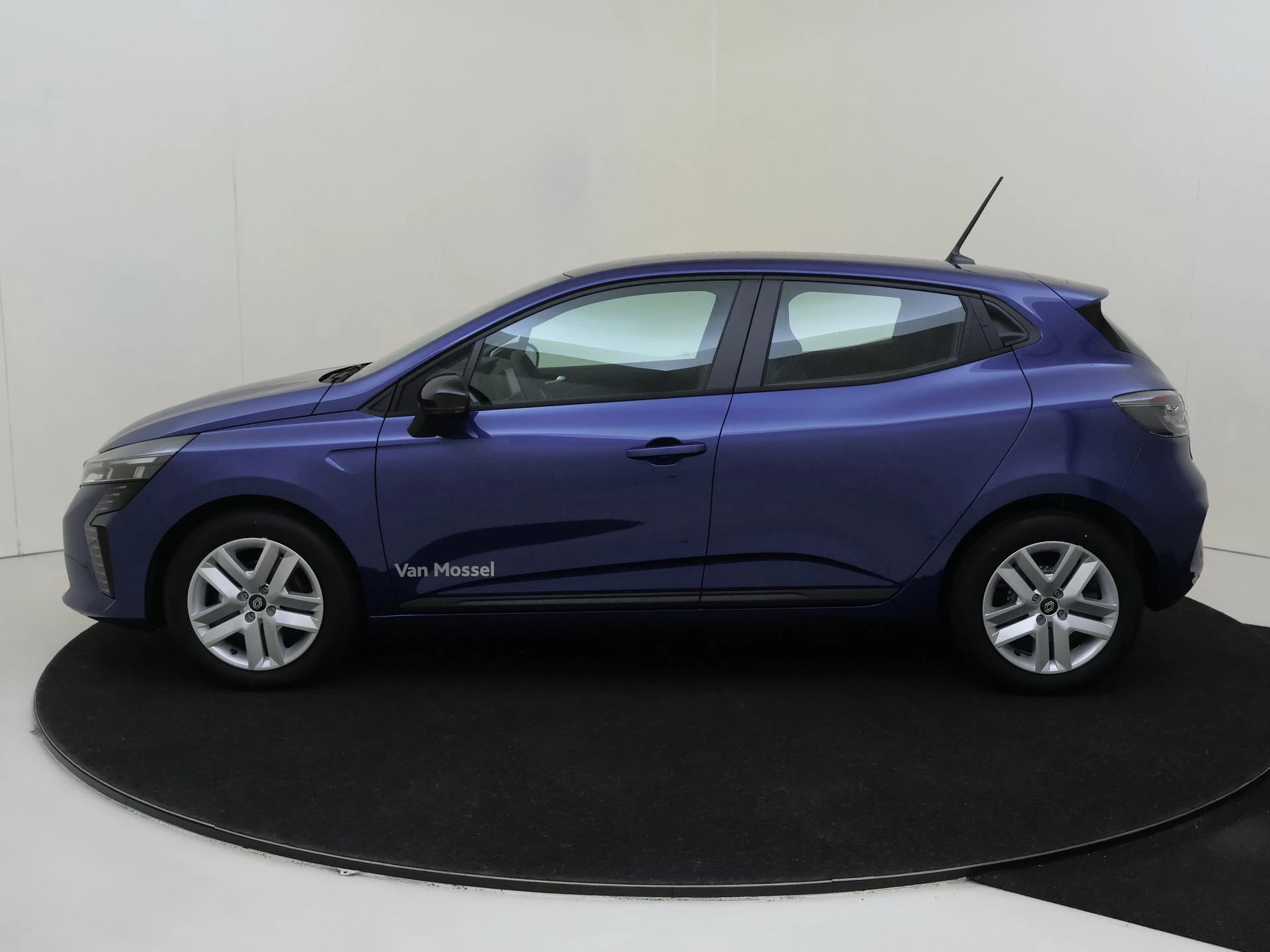 Renault-Clio-image-7