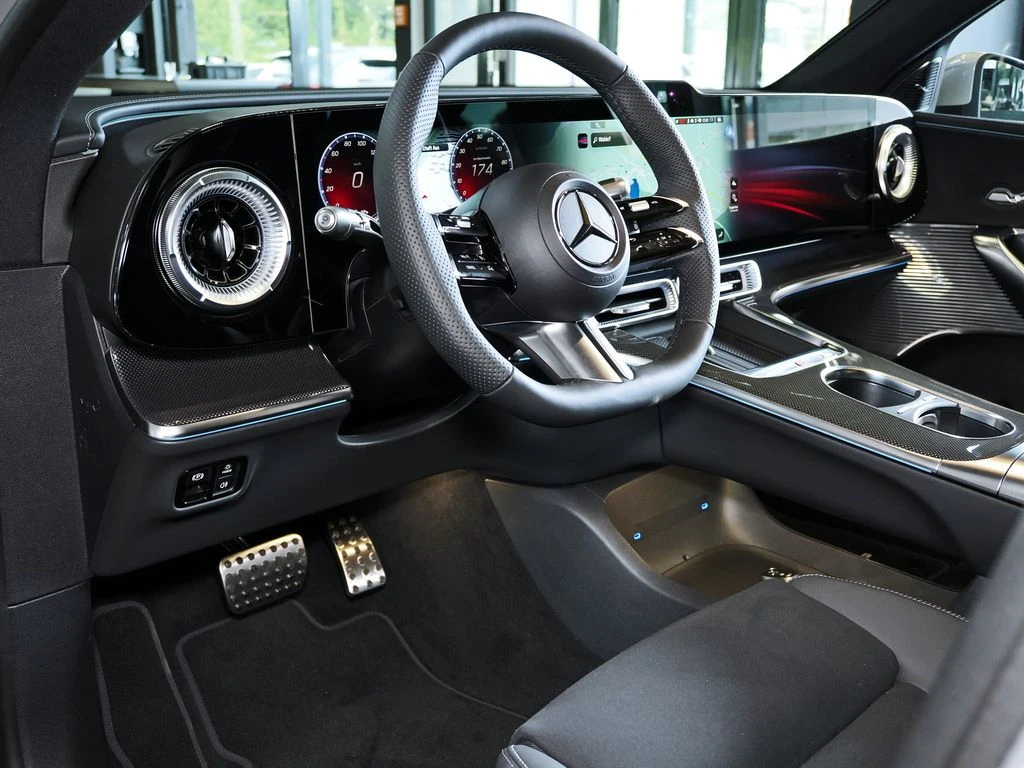 Mercedes-Benz-GLC 400-image-5
