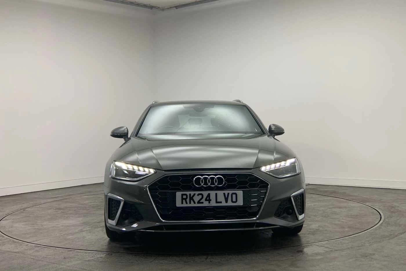 Audi-A4-image-6