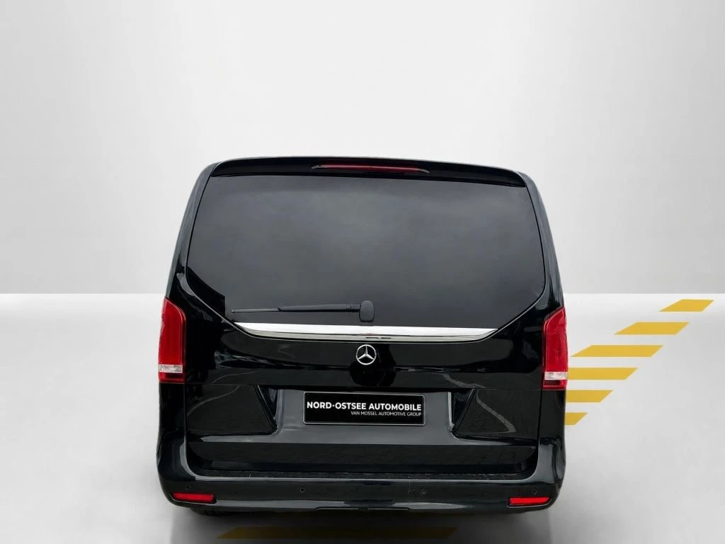 Mercedes-Benz-V-Klasse 300-image-7