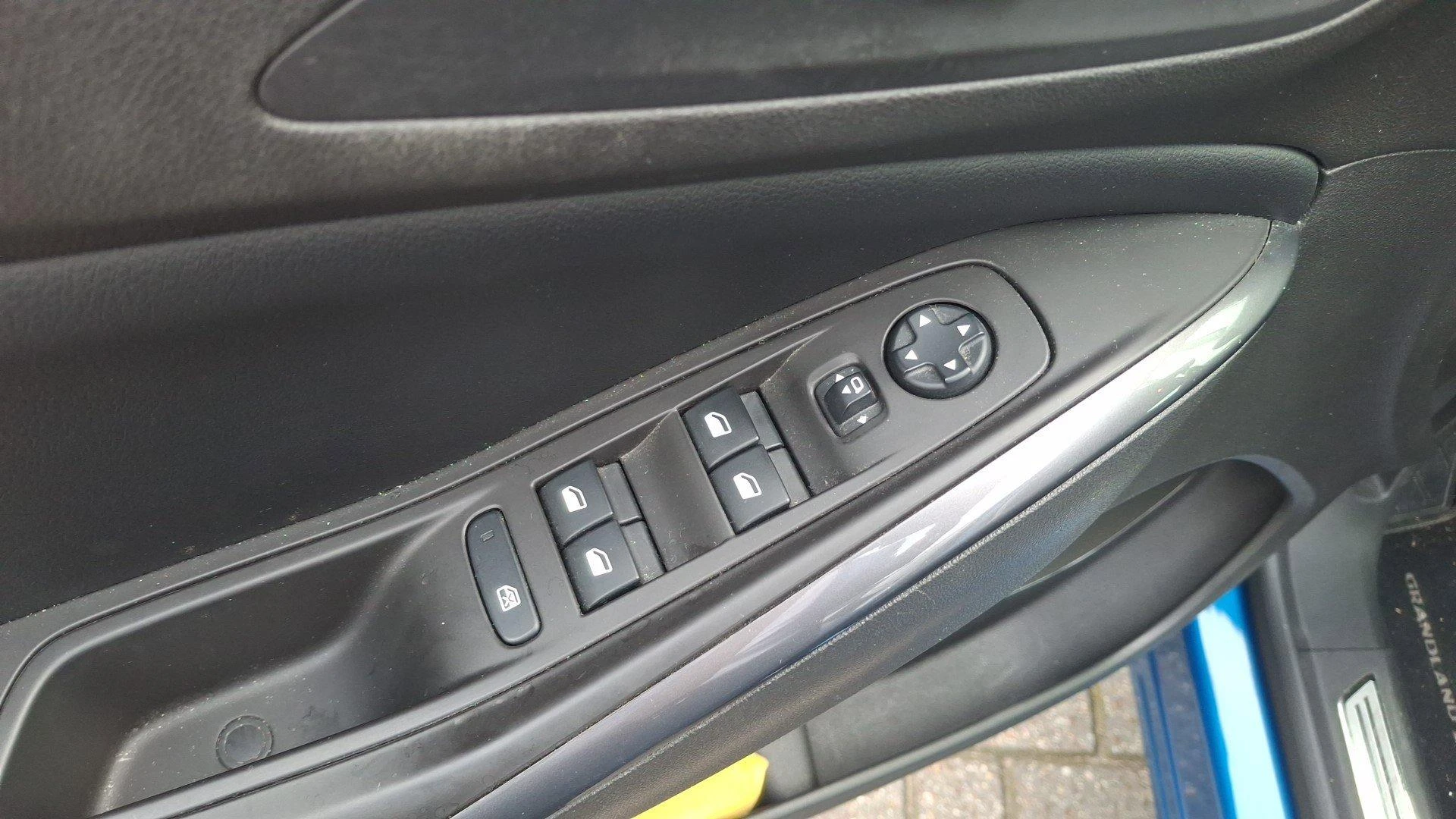 Opel-Grandland X-image-13