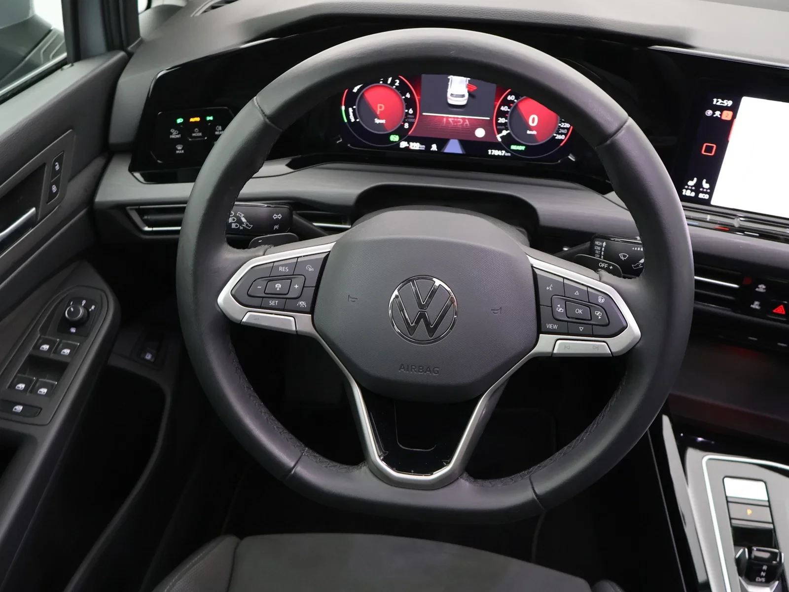 Volkswagen Golf VIII eHybrid (PHEV) Golf Style Business Premium 1.4TSI eHybrid PHEV 204PK *AUTOMAAT*PANODAK*ALCANTARA*CAMERA*PDC*ACC*NAV