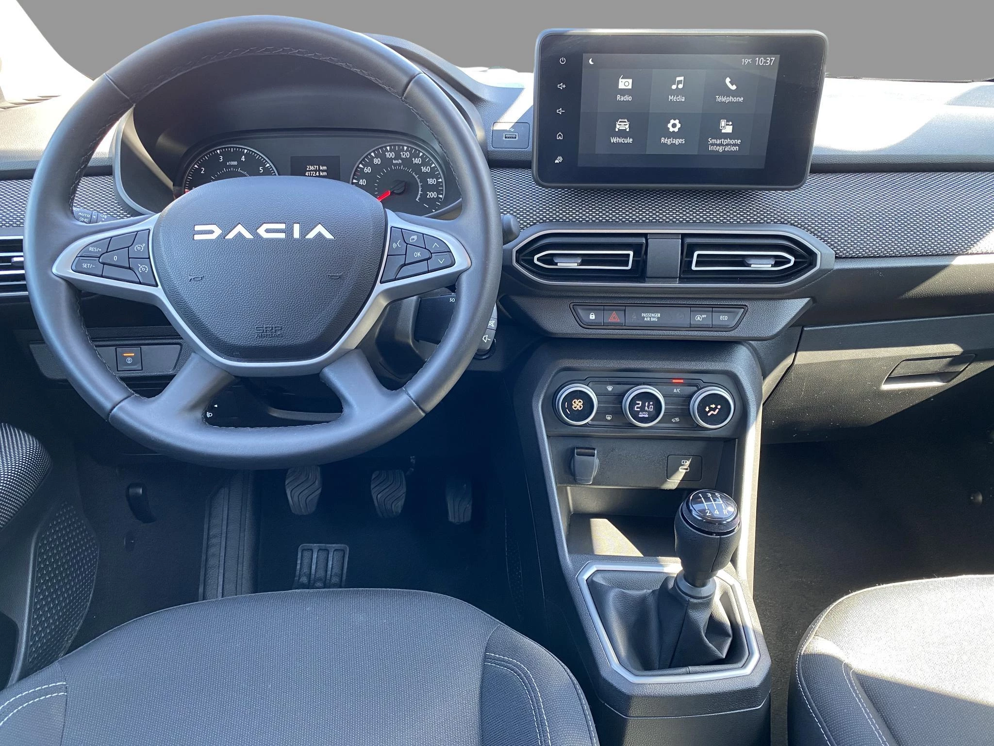 Dacia-Sandero-image-10