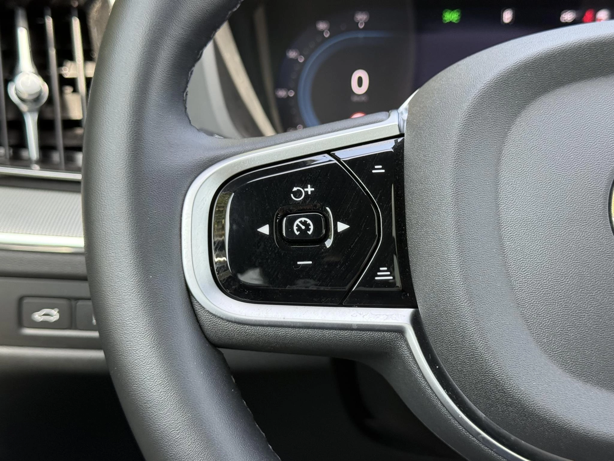 Volvo-XC60-image-27