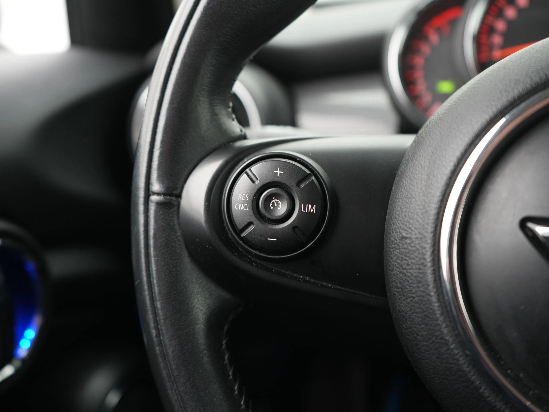 MINI-Cooper-image-22