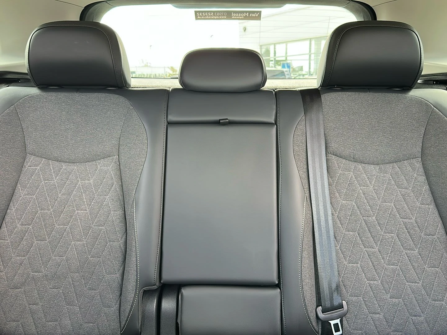 Volkswagen-Tiguan-image-8