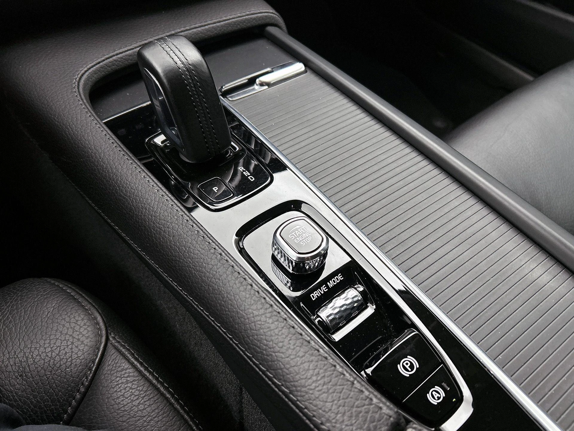 Volvo-V90-image-37