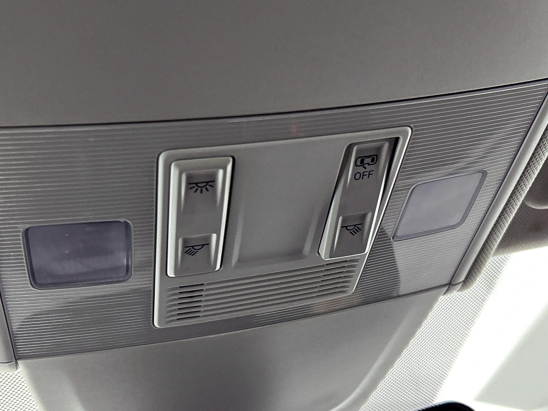 Volkswagen-Polo-image-9
