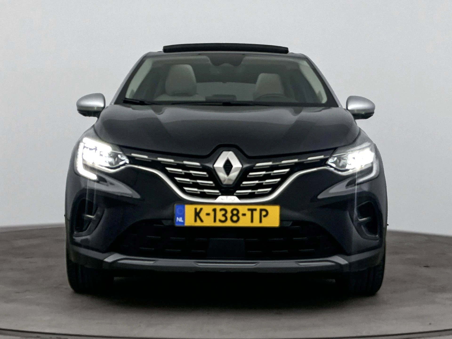 Renault-Captur-image-4