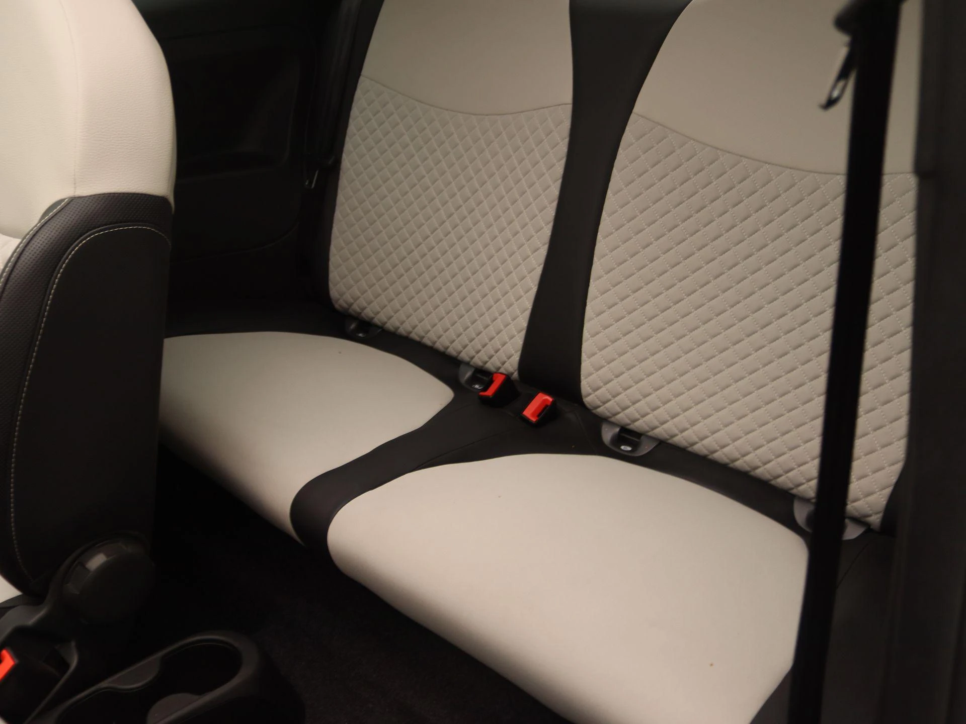 Fiat-500C-image-12