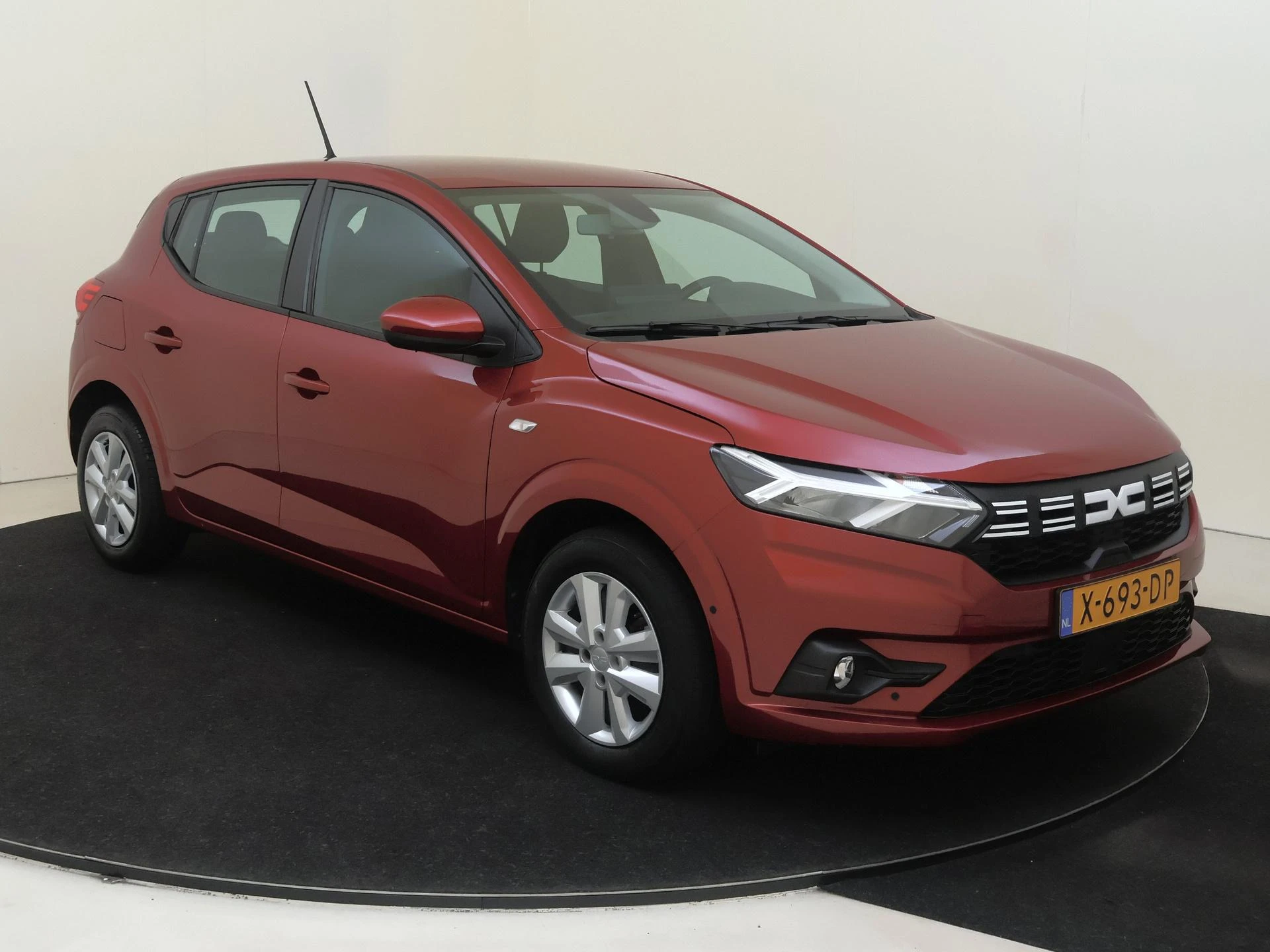 Dacia-Sandero-image-1