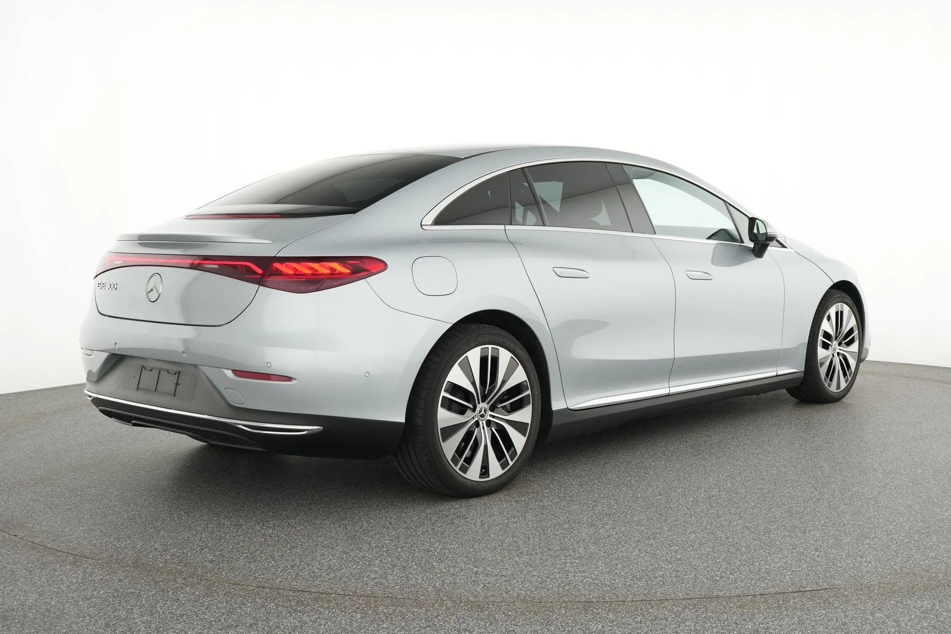 Mercedes-Benz EQE 300 Luxury Line + LEDER + TREKHAAK + CARPLAY + CAMERA +