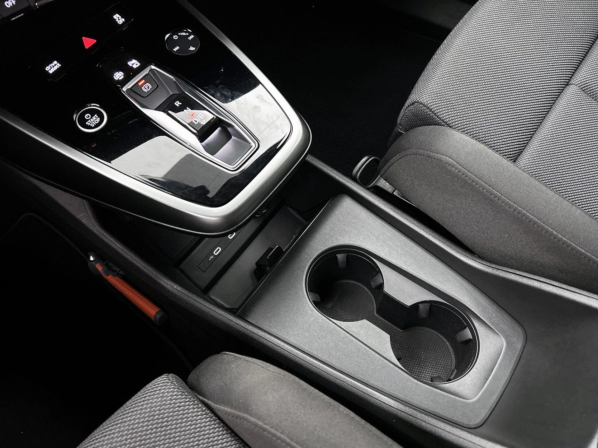 Audi-Q4 e-tron-image-27