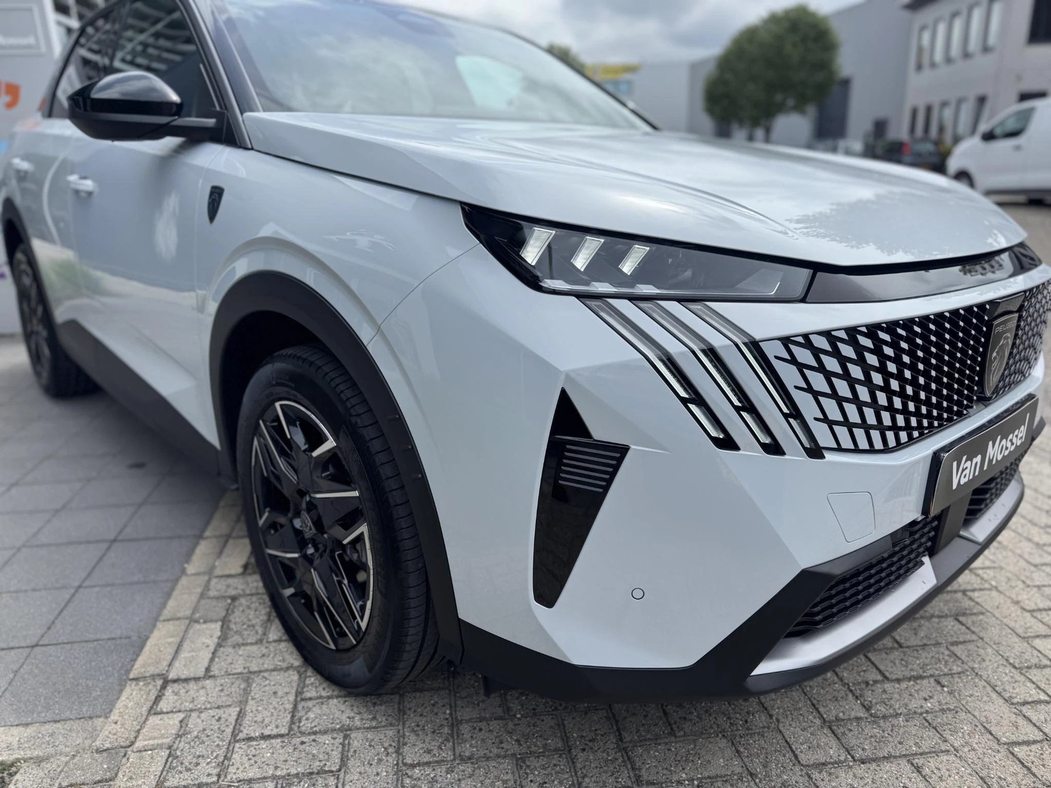 Peugeot 3008 Hybrid 145 GT
