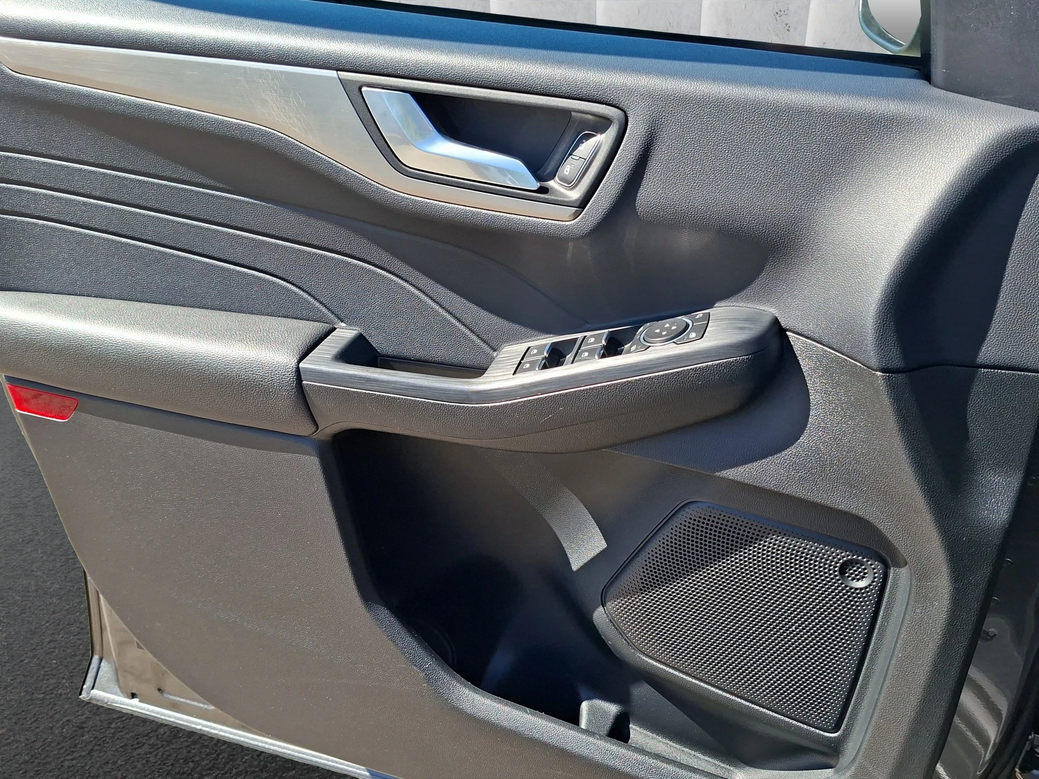 Ford Kuga Titanium 1.5 EB GJR | RFK | PDC | SHZ | LMF | Navi | Klima | BT | ZV mit FB