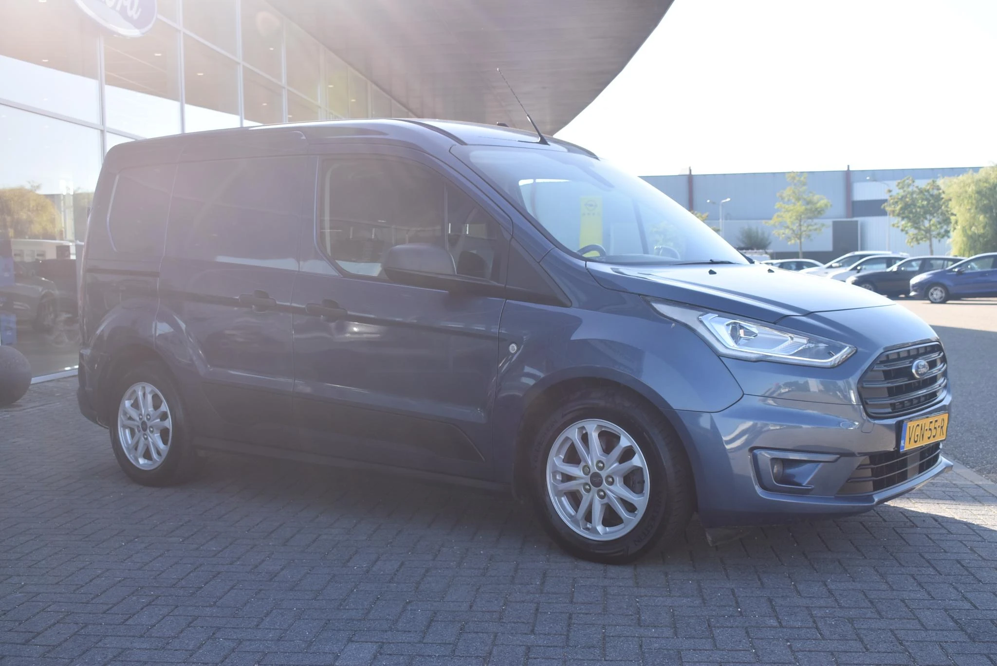 Ford-Transit Connect-image-2