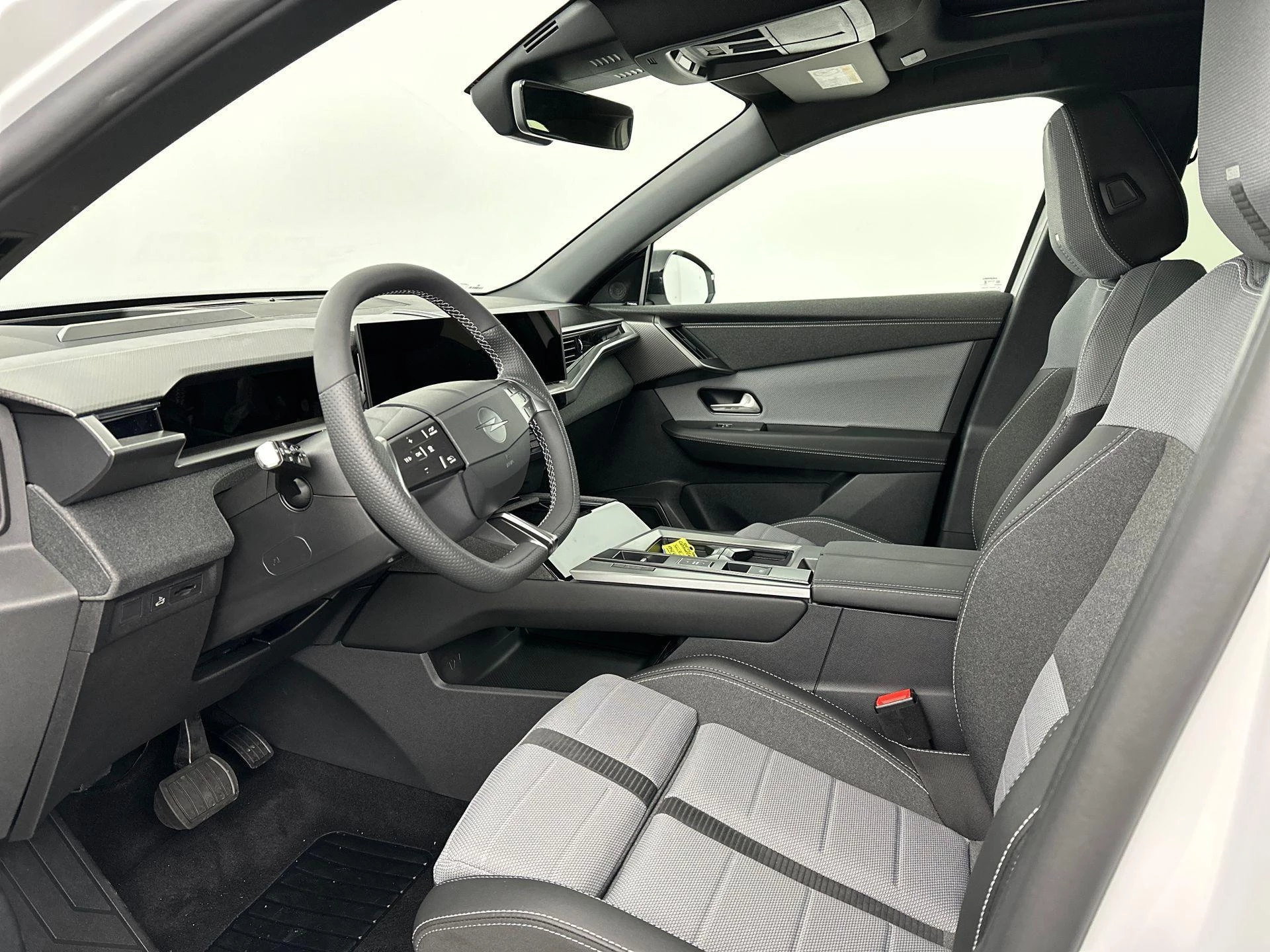 Opel-Grandland-image-16