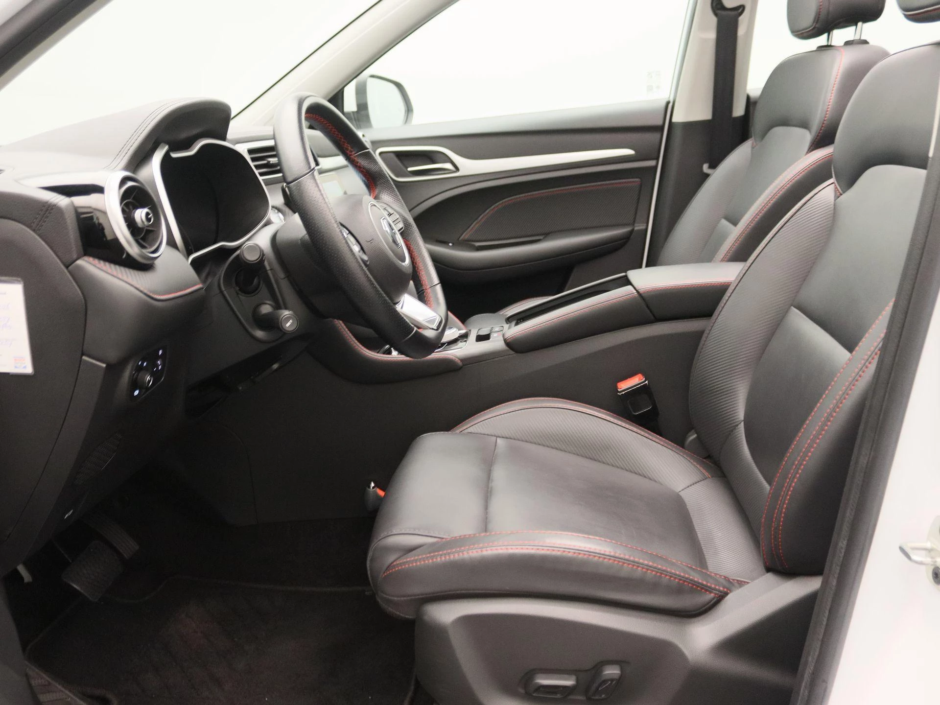 MG-ZS EV-image-12