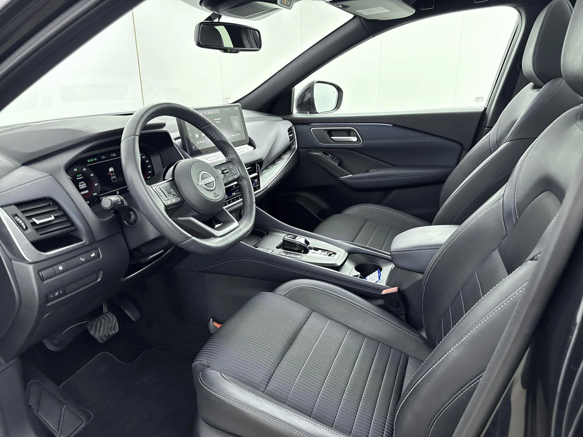 Nissan-QASHQAI-image-9