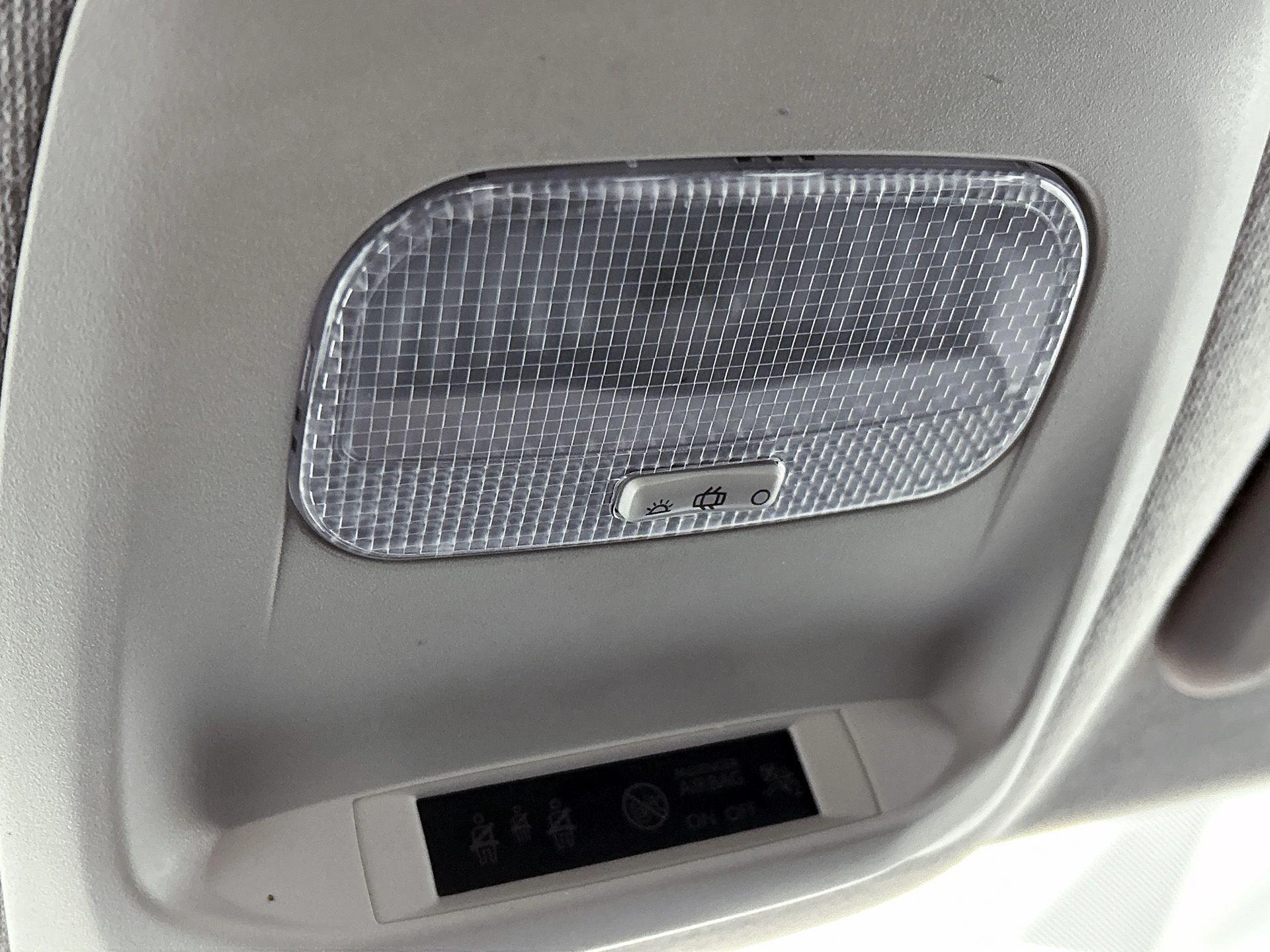 Opel-Vivaro-e-image-9