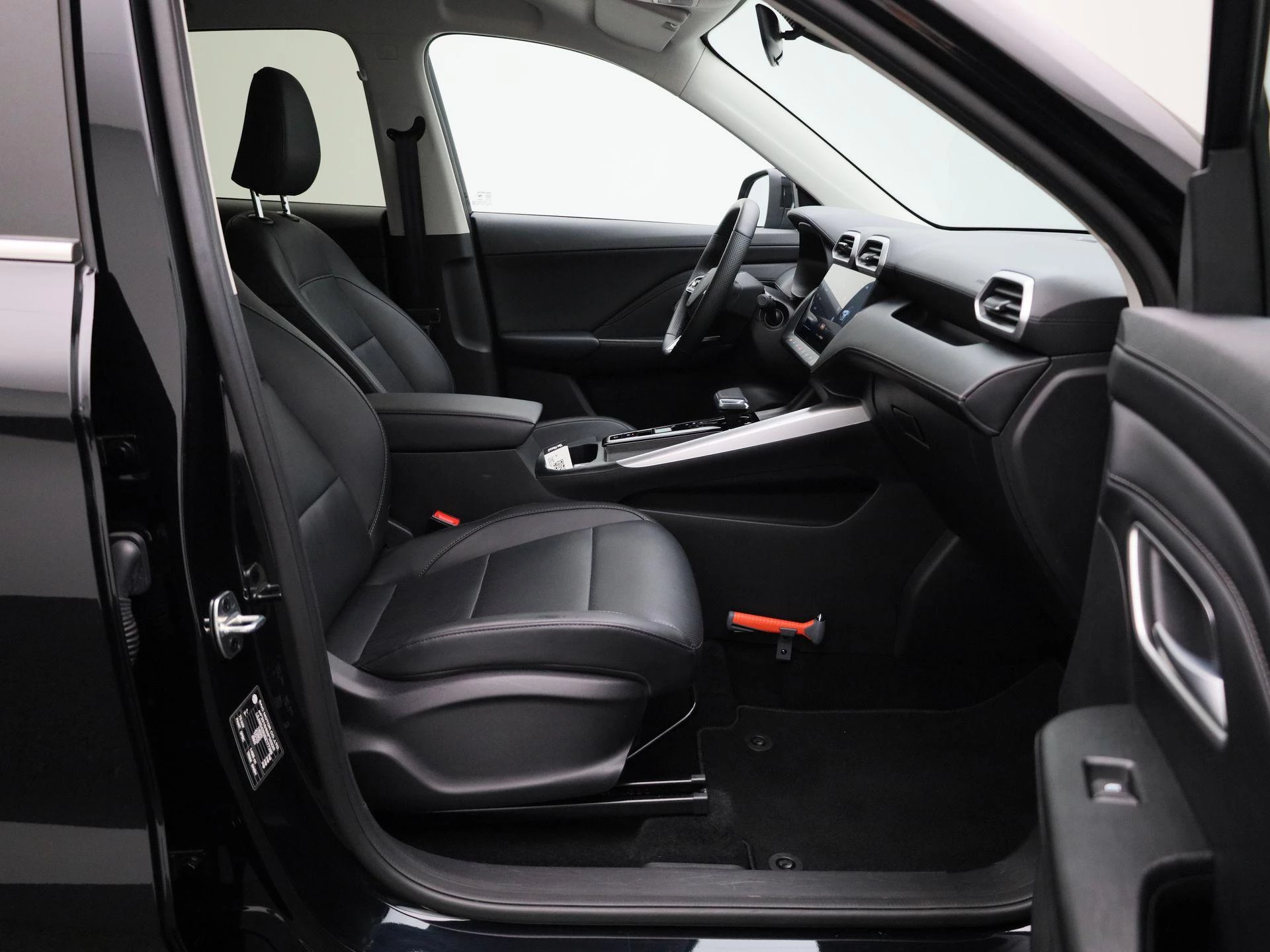 MG-ZS-image-30