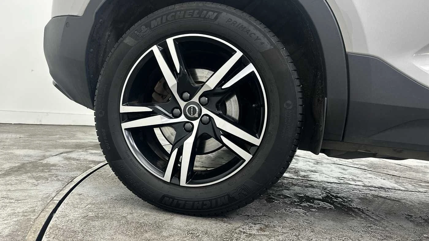 Volvo-XC40-image-9