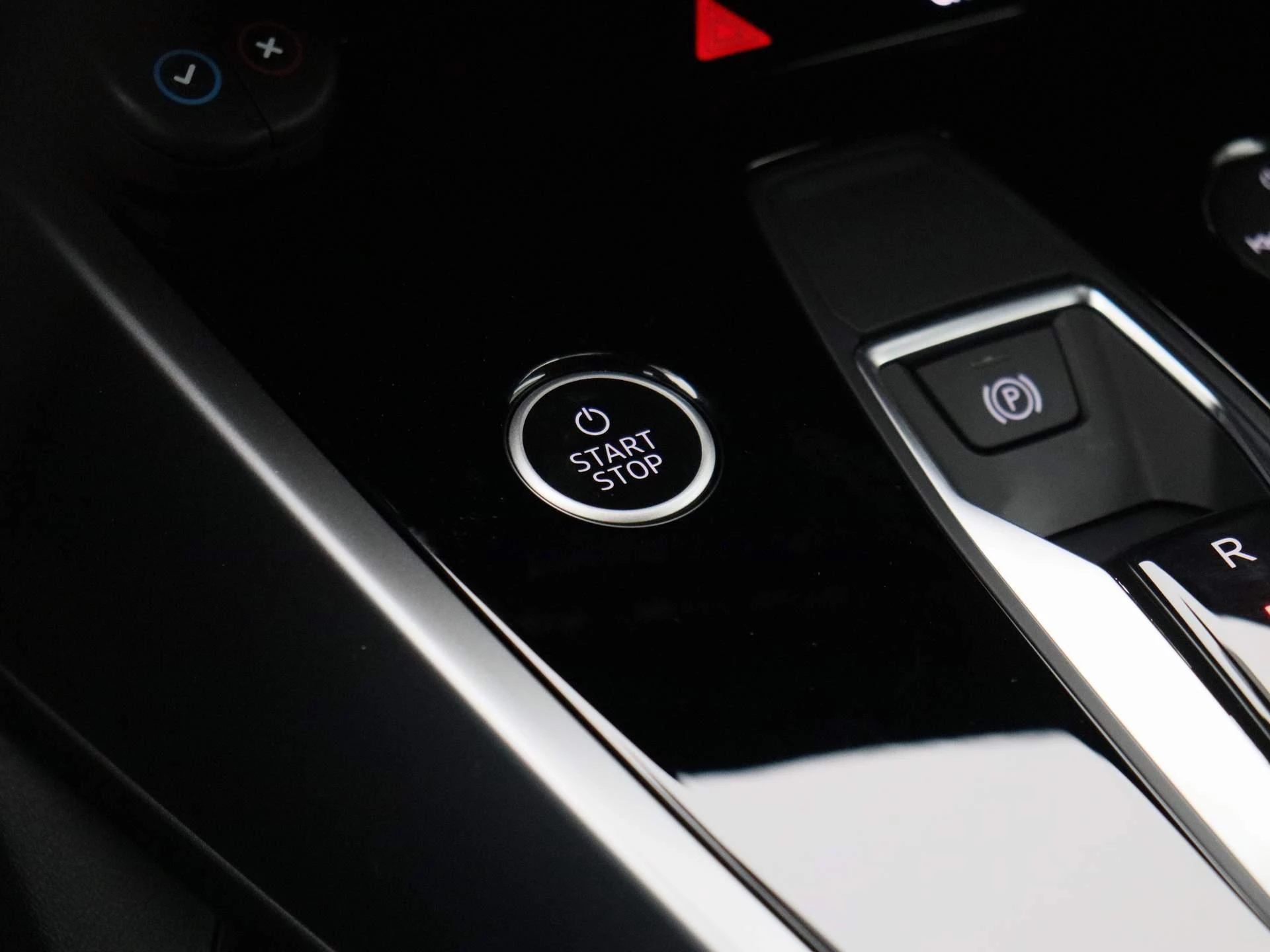 Audi-Q4 e-tron-image-21