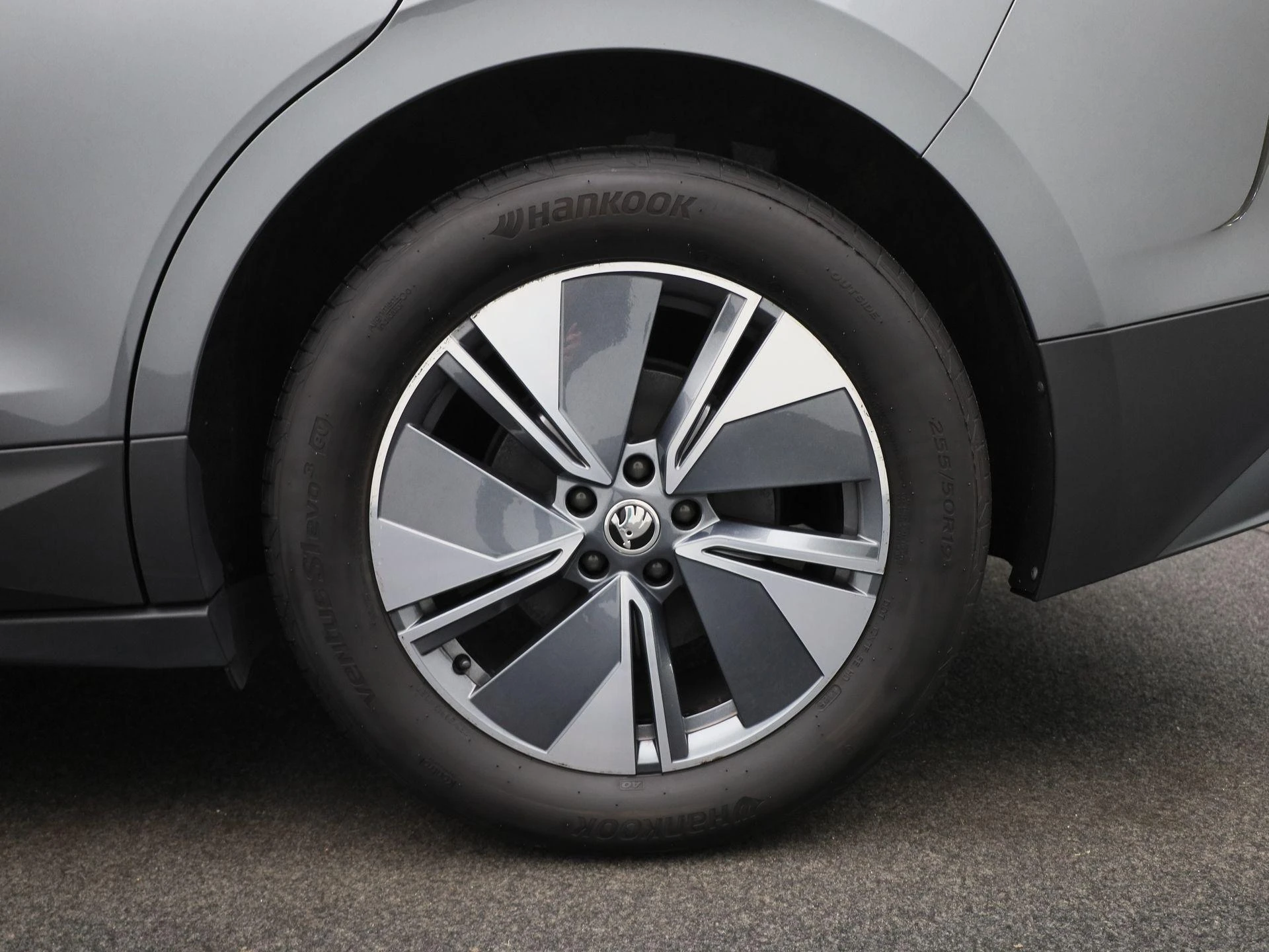 Škoda-Enyaq iV-image-12
