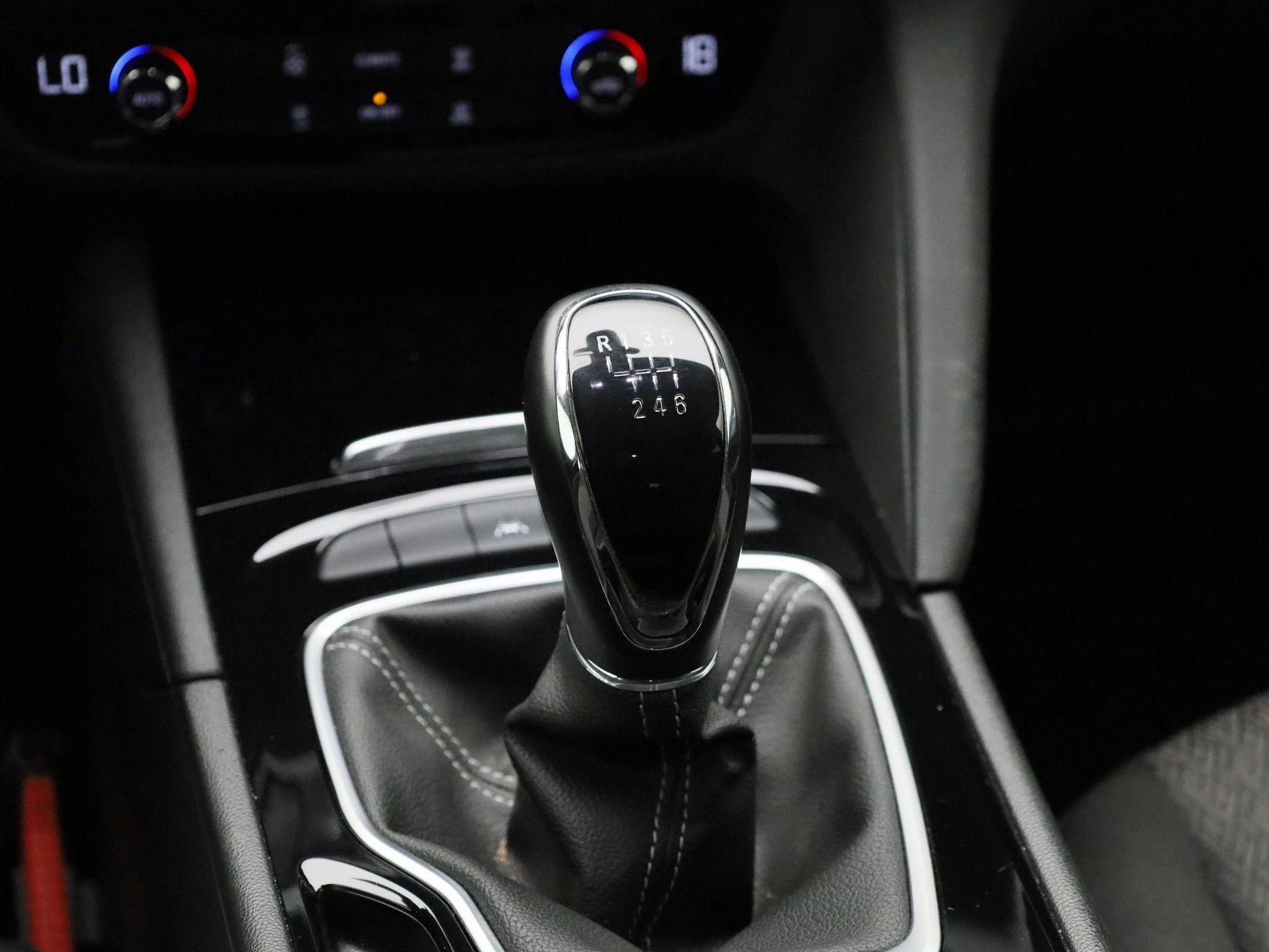 Opel-Insignia-image-8