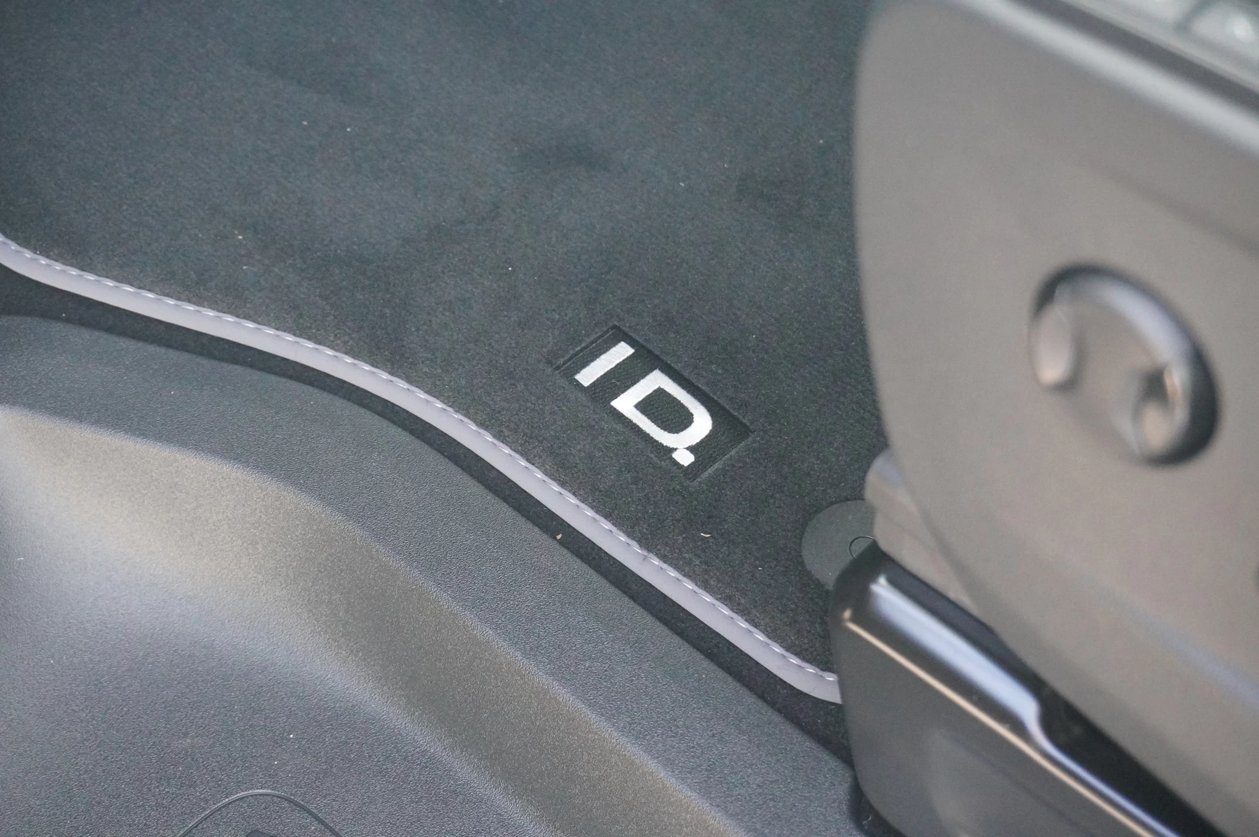 Volkswagen-ID. Buzz-image-46