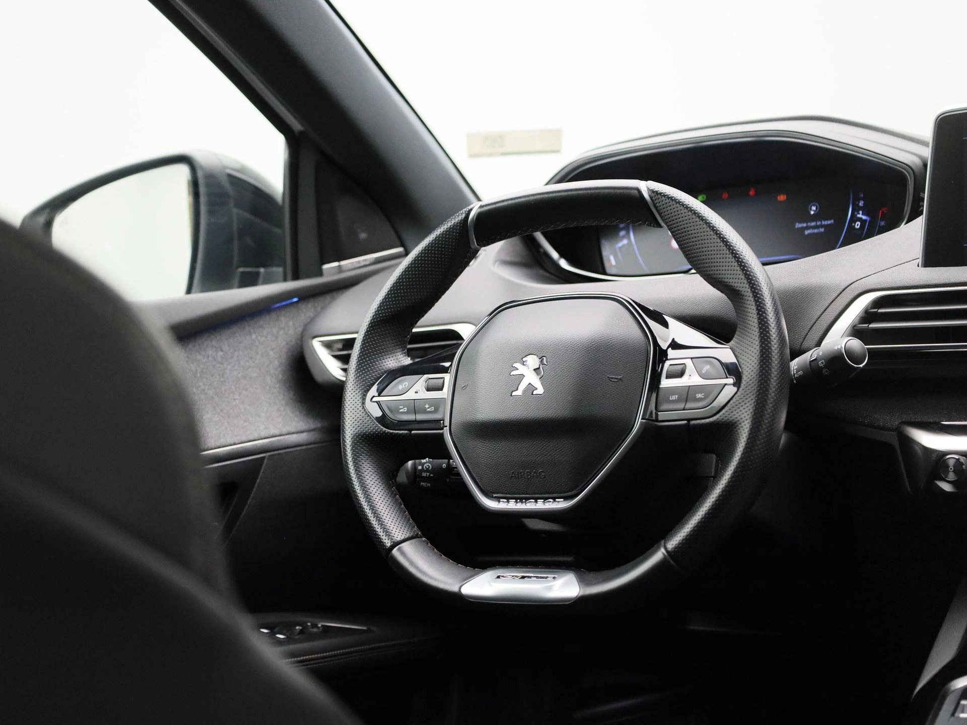 Peugeot-5008-image-39