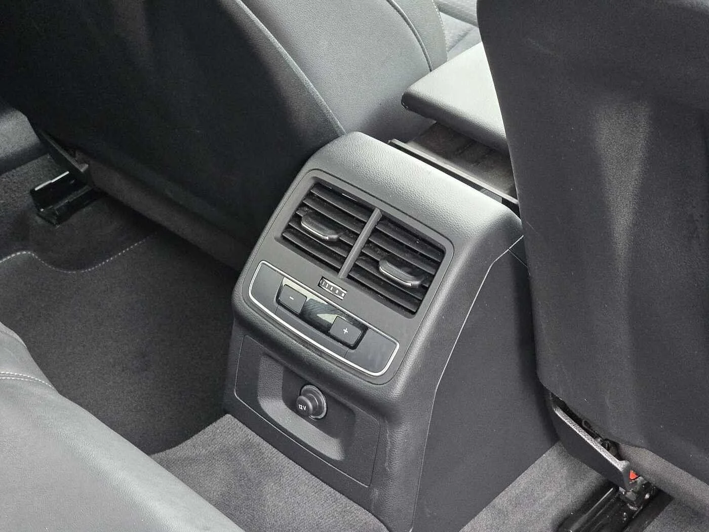 Audi-A4-image-16